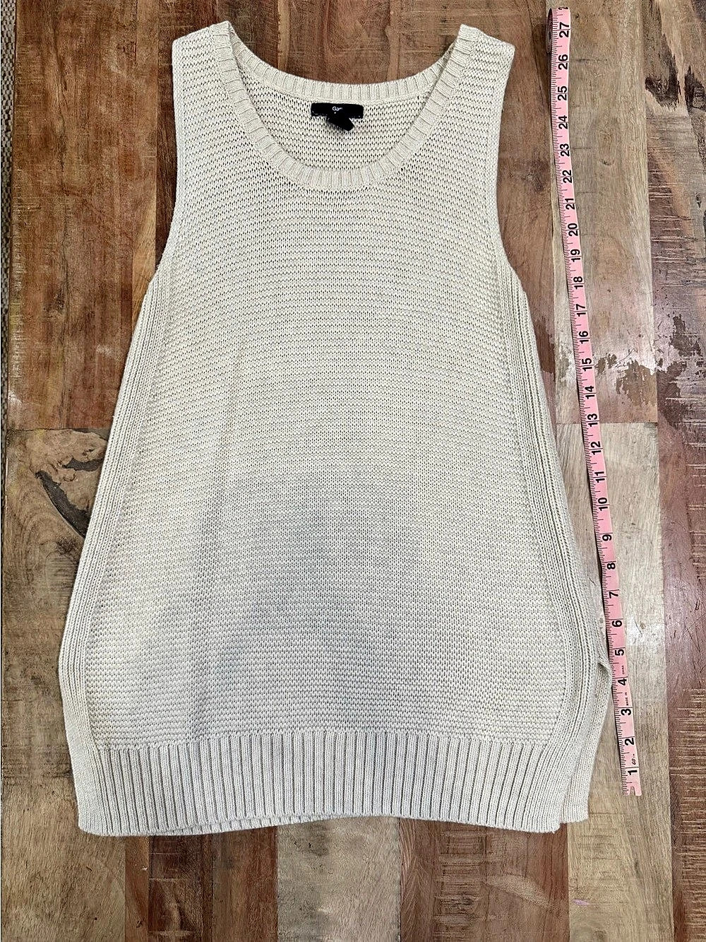 Gap Knit Sweater Tank in Cream Size Small Like New
